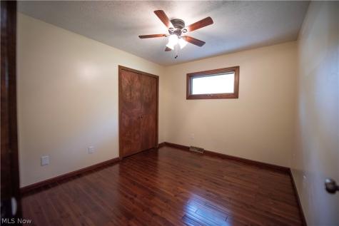 25429 Tyndall Falls Drive Olmsted Falls OH 44138