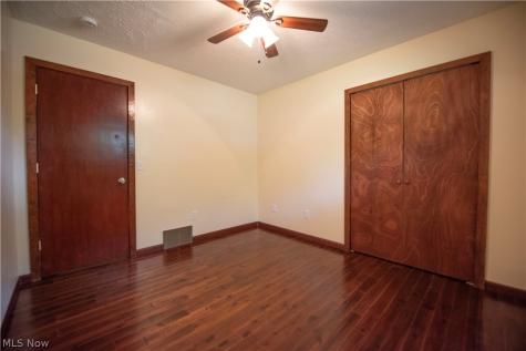25429 Tyndall Falls Drive Olmsted Falls OH 44138