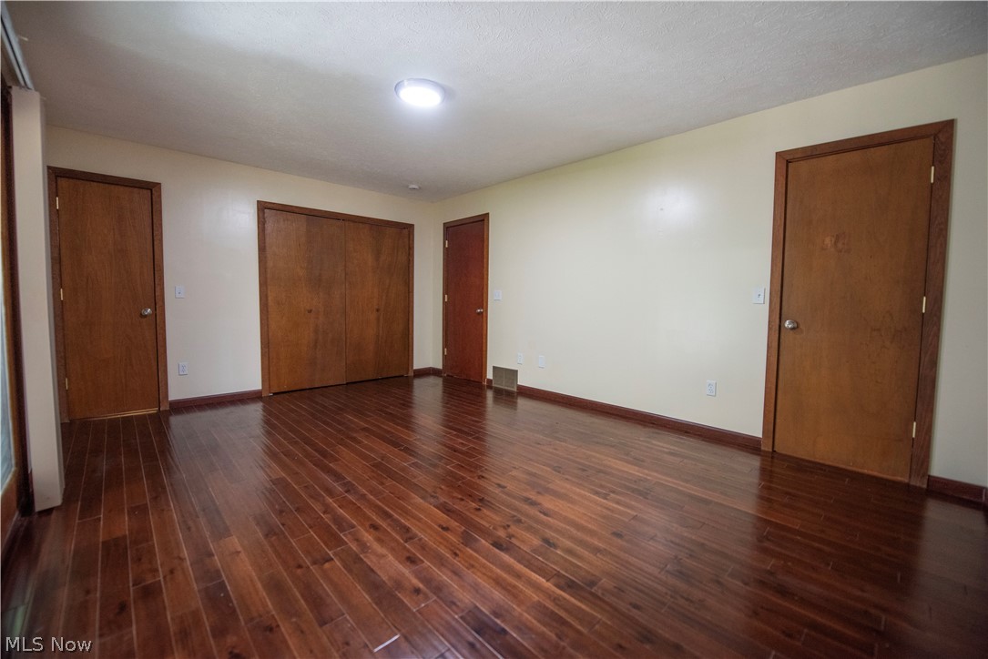 25429 Tyndall Falls Drive Olmsted Falls OH 44138