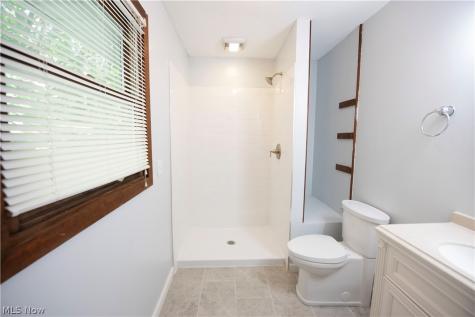 25429 Tyndall Falls Drive Olmsted Falls OH 44138