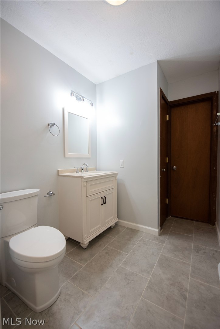 25429 Tyndall Falls Drive Olmsted Falls OH 44138
