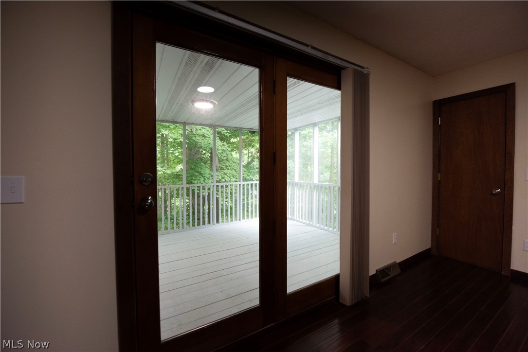 25429 Tyndall Falls Drive Olmsted Falls OH 44138