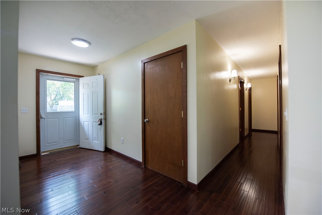 25429 Tyndall Falls Drive Olmsted Falls OH 44138