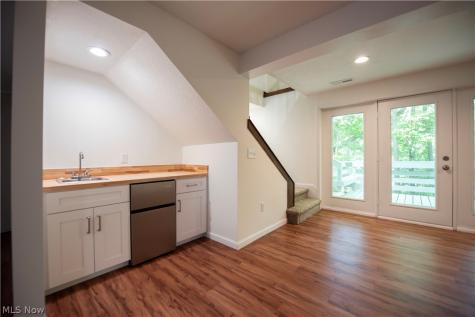 25429 Tyndall Falls Drive Olmsted Falls OH 44138