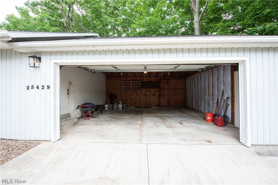 25429 Tyndall Falls Drive Olmsted Falls OH 44138