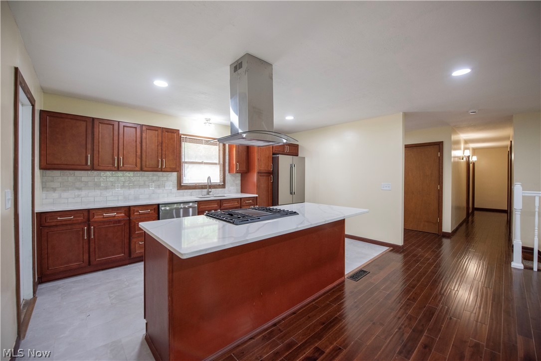 25429 Tyndall Falls Drive Olmsted Falls OH 44138
