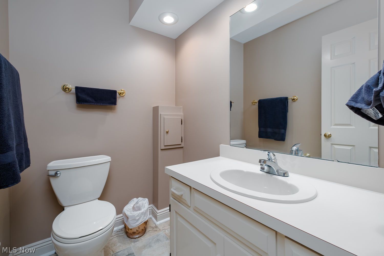 5636 Gray Fox Drive NW Canton OH 44718