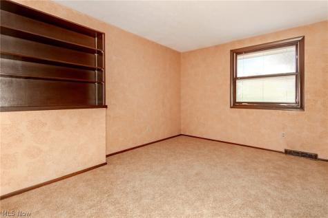 249 Shore Drive Eastlake OH 44095