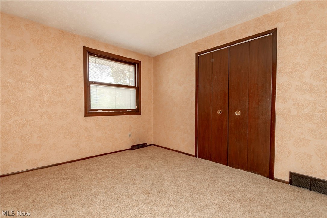 249 Shore Drive Eastlake OH 44095