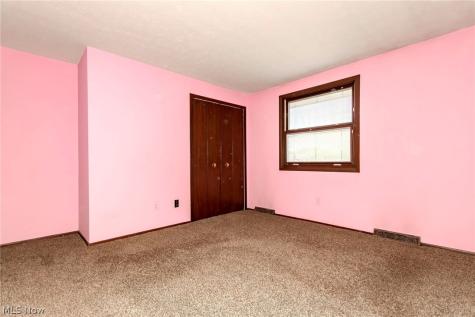 249 Shore Drive Eastlake OH 44095