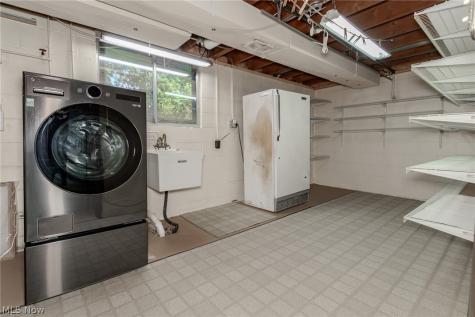 249 Shore Drive Eastlake OH 44095