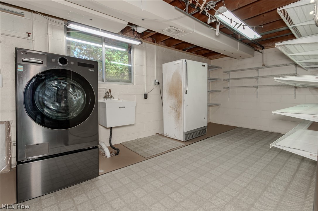 249 Shore Drive Eastlake OH 44095