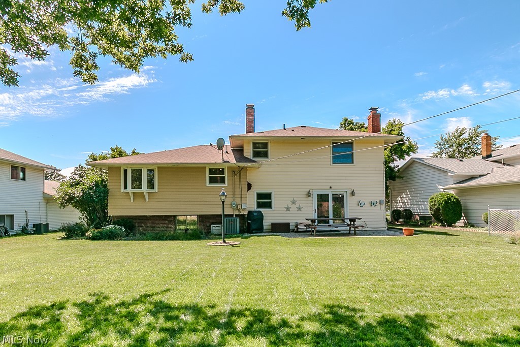 249 Shore Drive Eastlake OH 44095