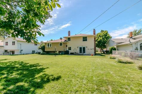249 Shore Drive Eastlake OH 44095