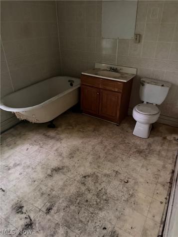 2183 E 31st Street Cleveland OH 44115