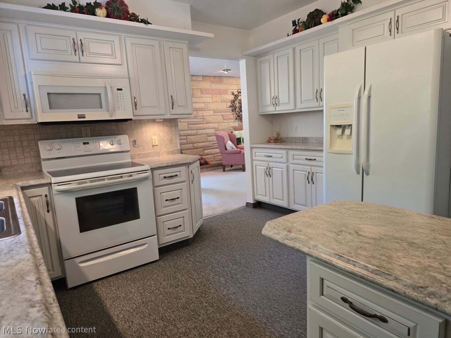 15987 Highland Drive East Liverpool OH 43920
