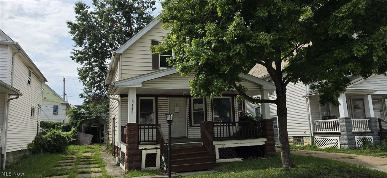 9821 Gambier Avenue Cleveland OH 44102