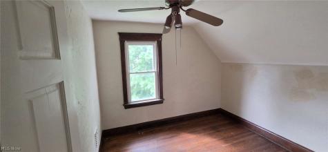 9821 Gambier Avenue Cleveland OH 44102