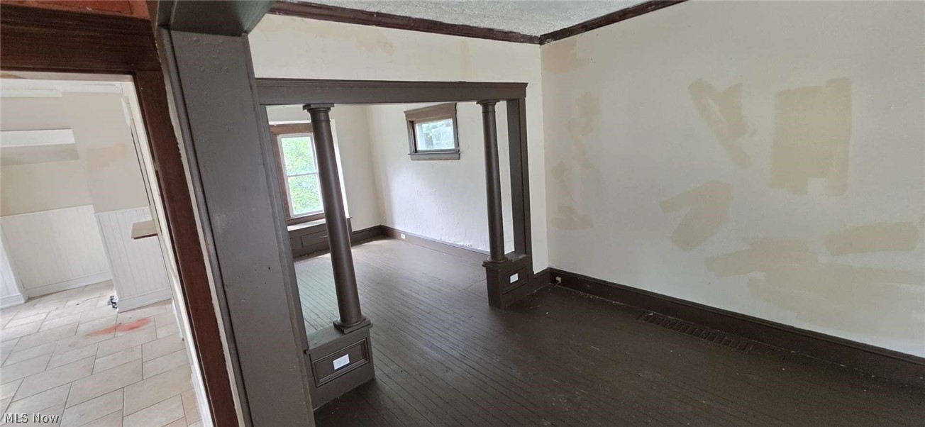 9821 Gambier Avenue Cleveland OH 44102