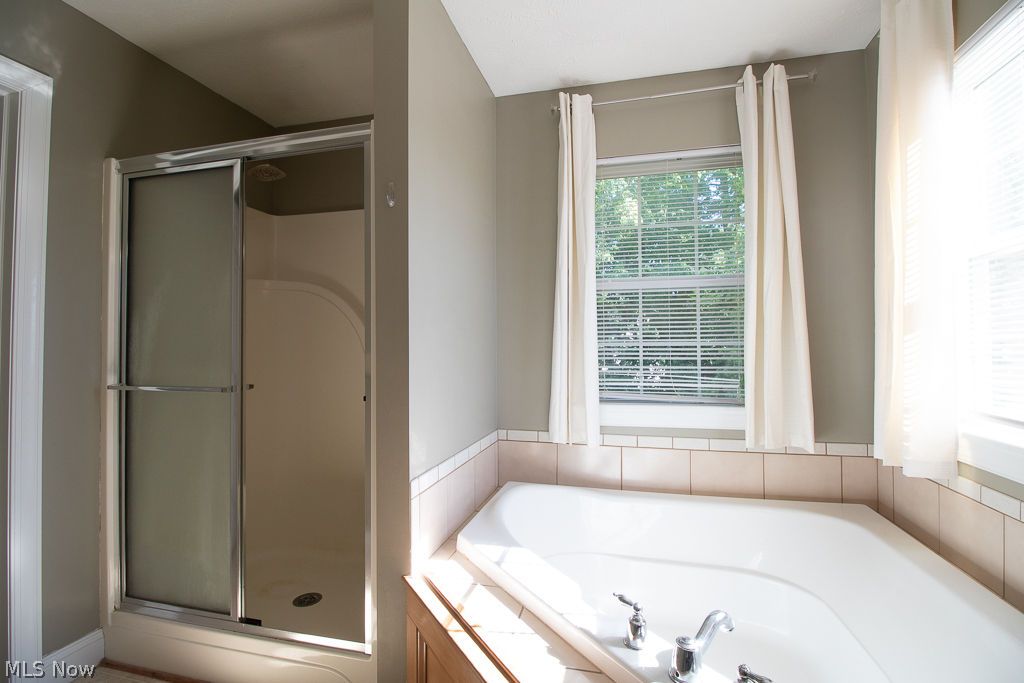 108 Deepwood Court Chardon OH 44024