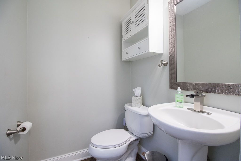 108 Deepwood Court Chardon OH 44024