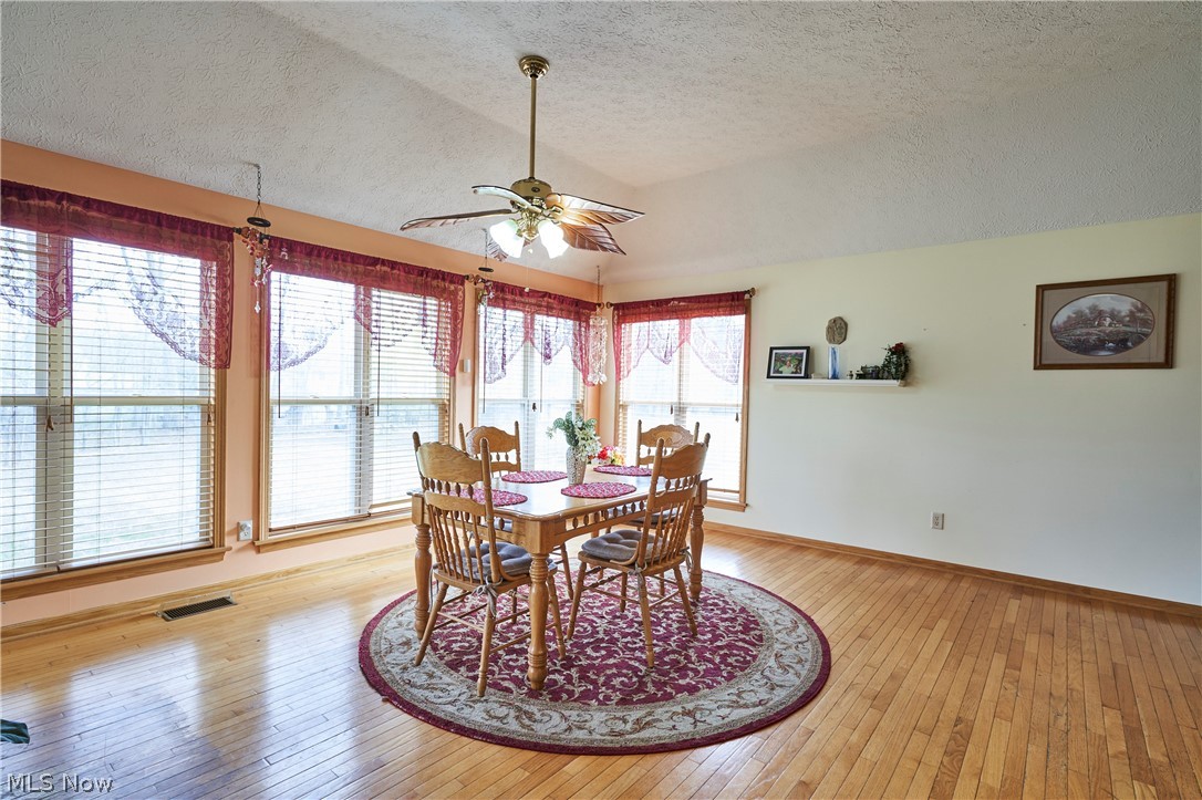 6318 Oak Point Estates Lorain OH 44053