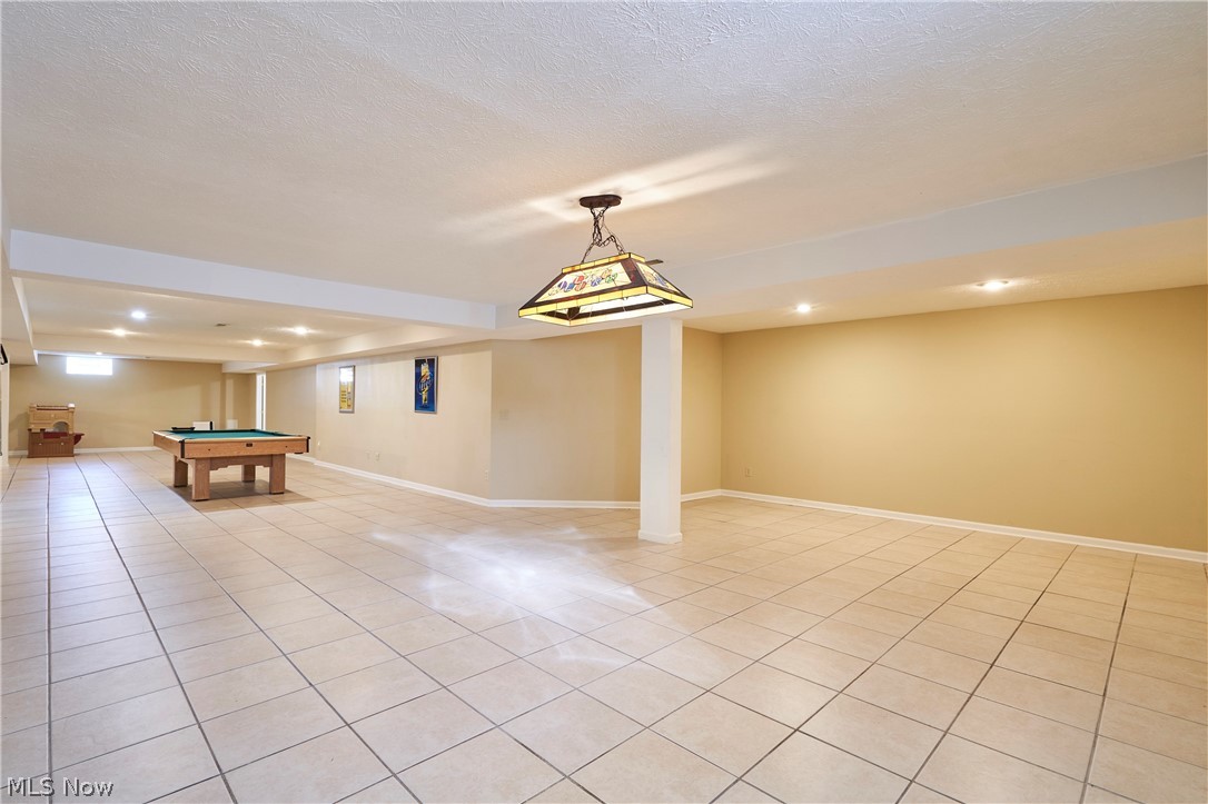6318 Oak Point Estates Lorain OH 44053