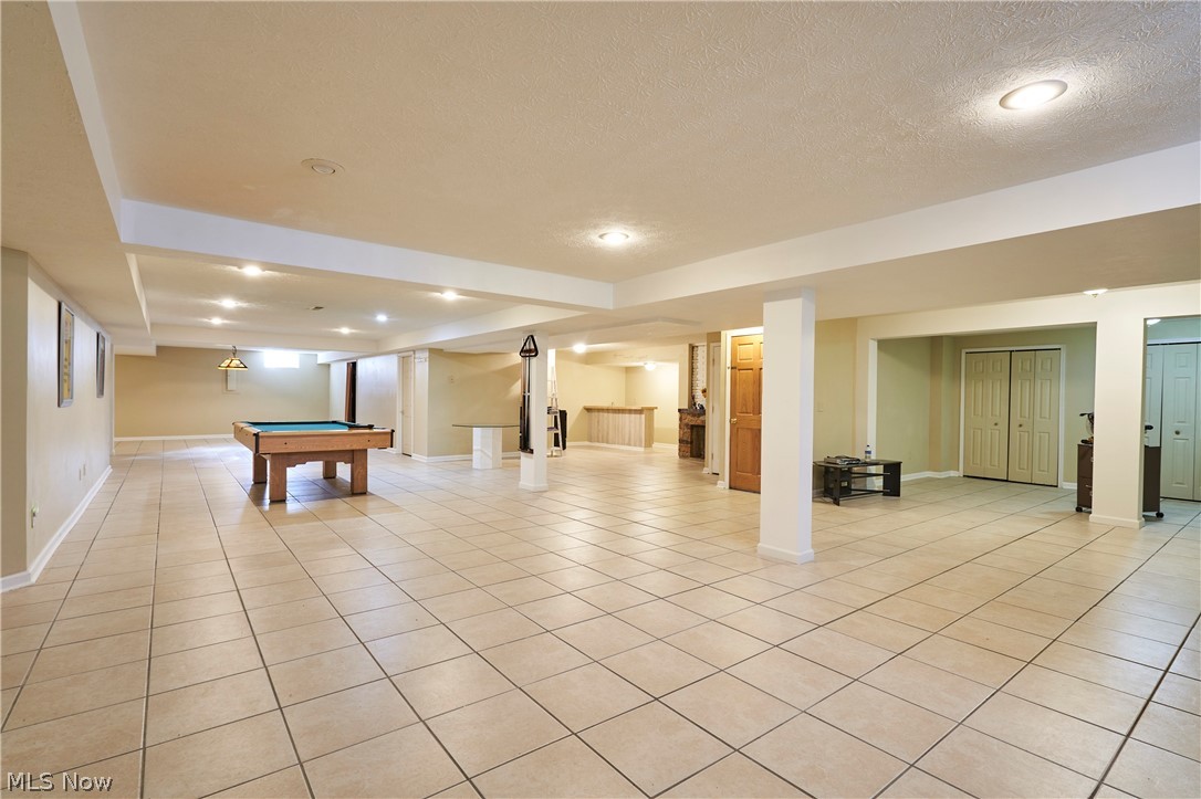 6318 Oak Point Estates Lorain OH 44053
