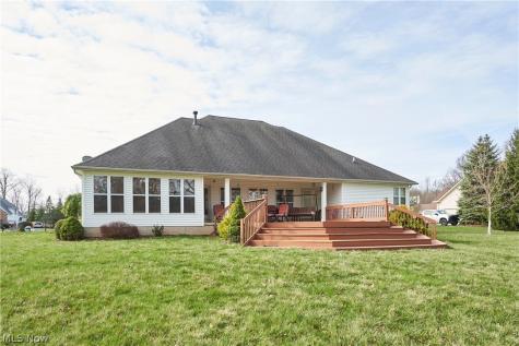 6318 Oak Point Estates Lorain OH 44053