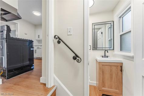 3791 Fairoaks Road South Euclid OH 44121