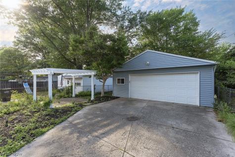 3791 Fairoaks Road South Euclid OH 44121