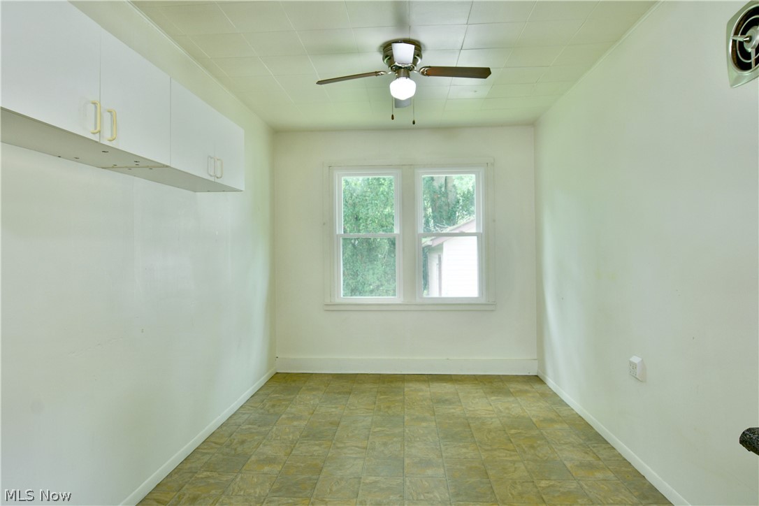 974 Glenwood Street NE Warren OH 44483