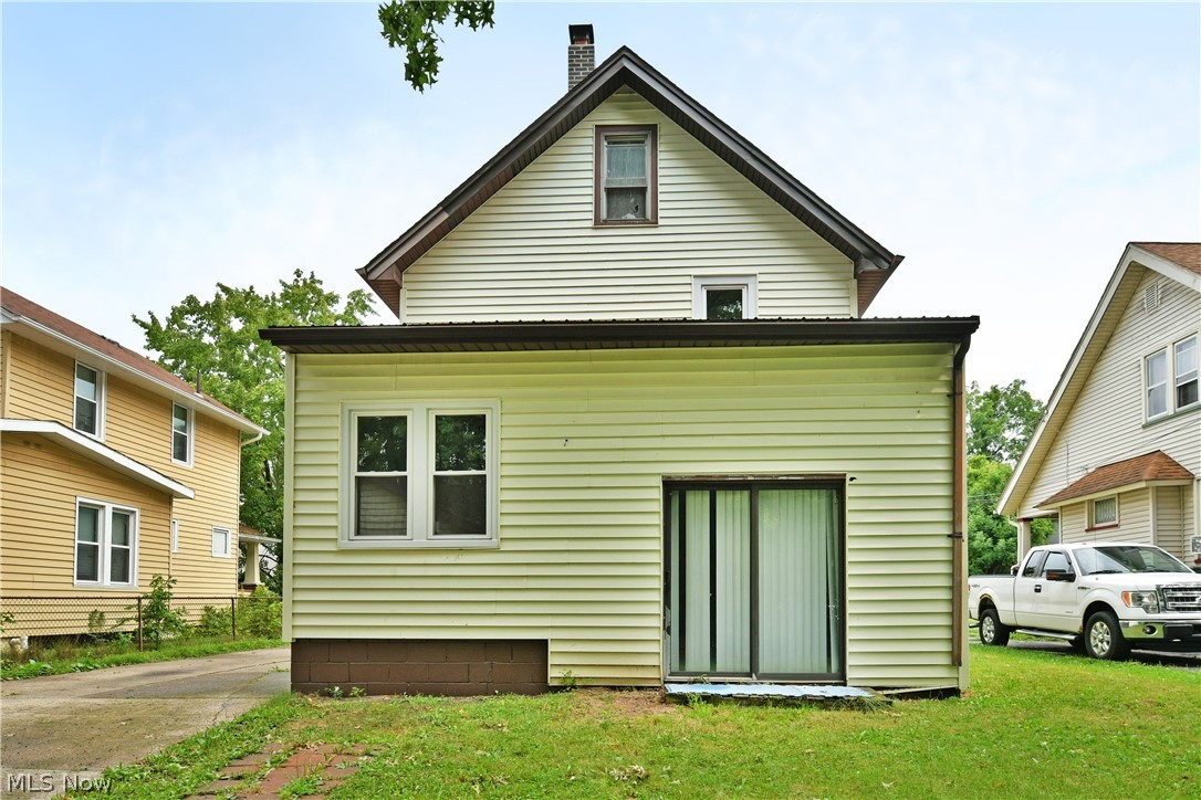 974 Glenwood Street NE Warren OH 44483
