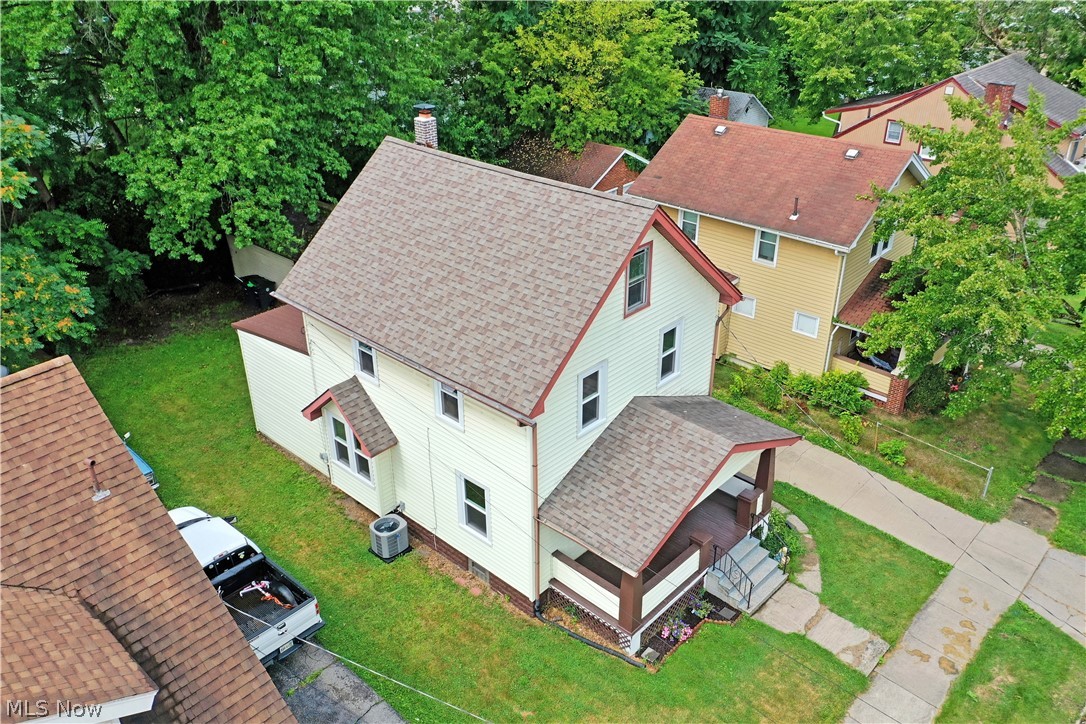 974 Glenwood Street NE Warren OH 44483