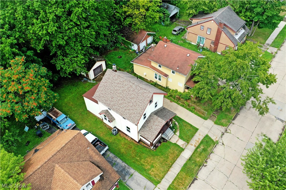974 Glenwood Street NE Warren OH 44483