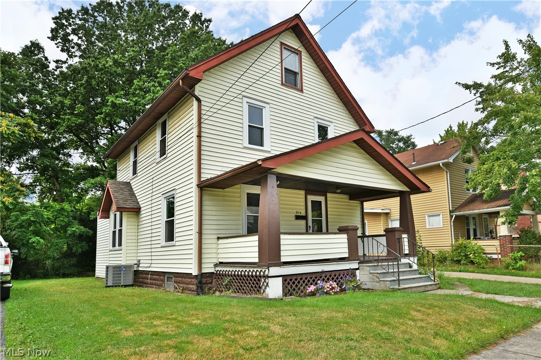 974 Glenwood Street NE Warren OH 44483