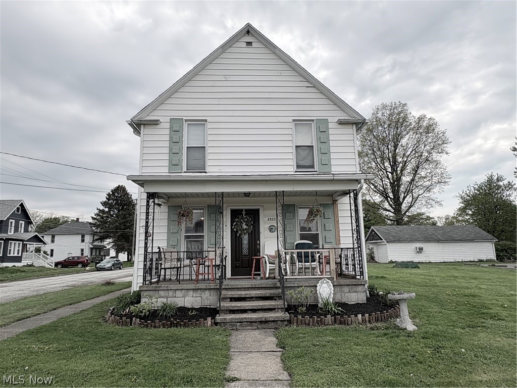 2523 Carso Avenue Ashtabula OH 44004
