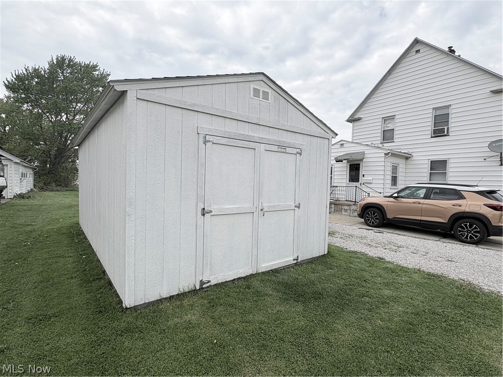 2523 Carso Avenue Ashtabula OH 44004