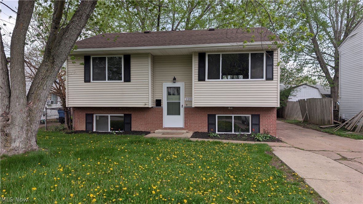 2201 Randall Street Lorain OH 44052