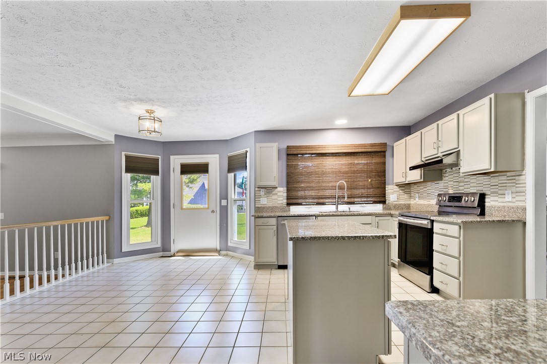 16993 Walnut Creek Drive Strongsville OH 44149