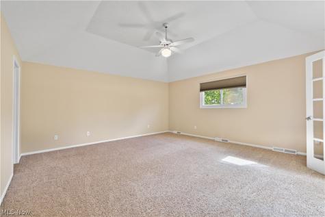 16993 Walnut Creek Drive Strongsville OH 44149