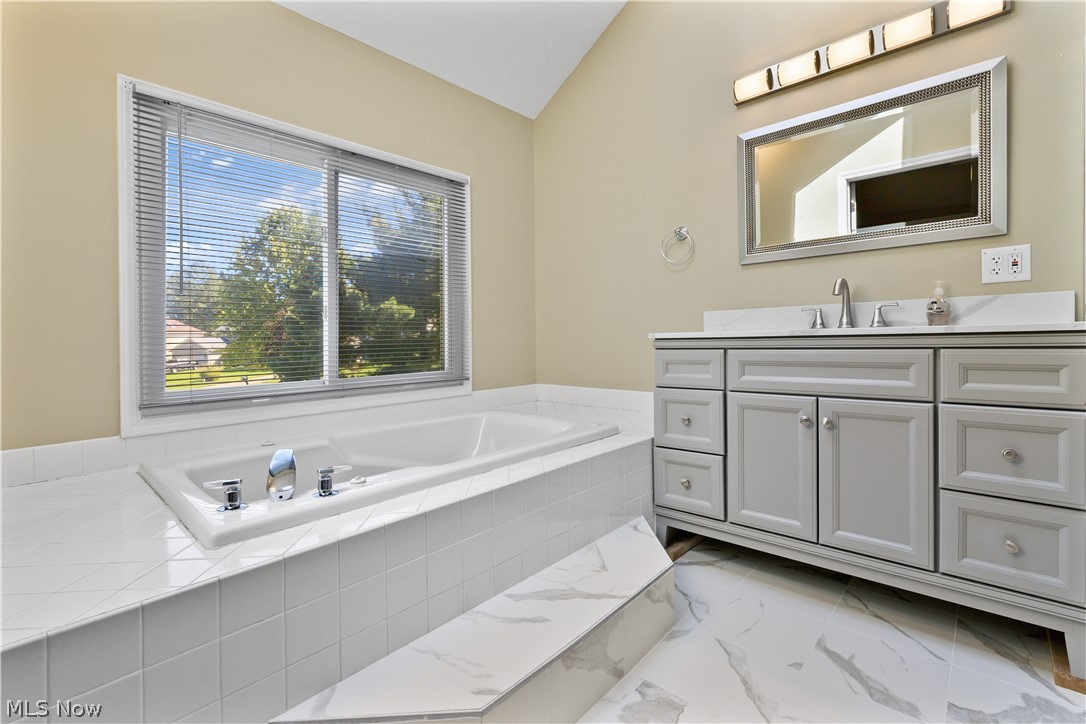 16993 Walnut Creek Drive Strongsville OH 44149