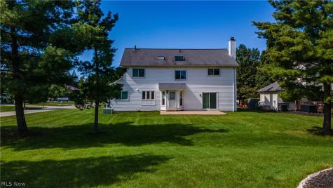 16993 Walnut Creek Drive Strongsville OH 44149