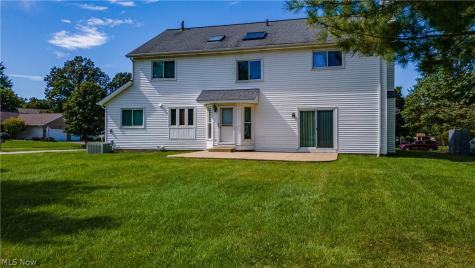 16993 Walnut Creek Drive Strongsville OH 44149