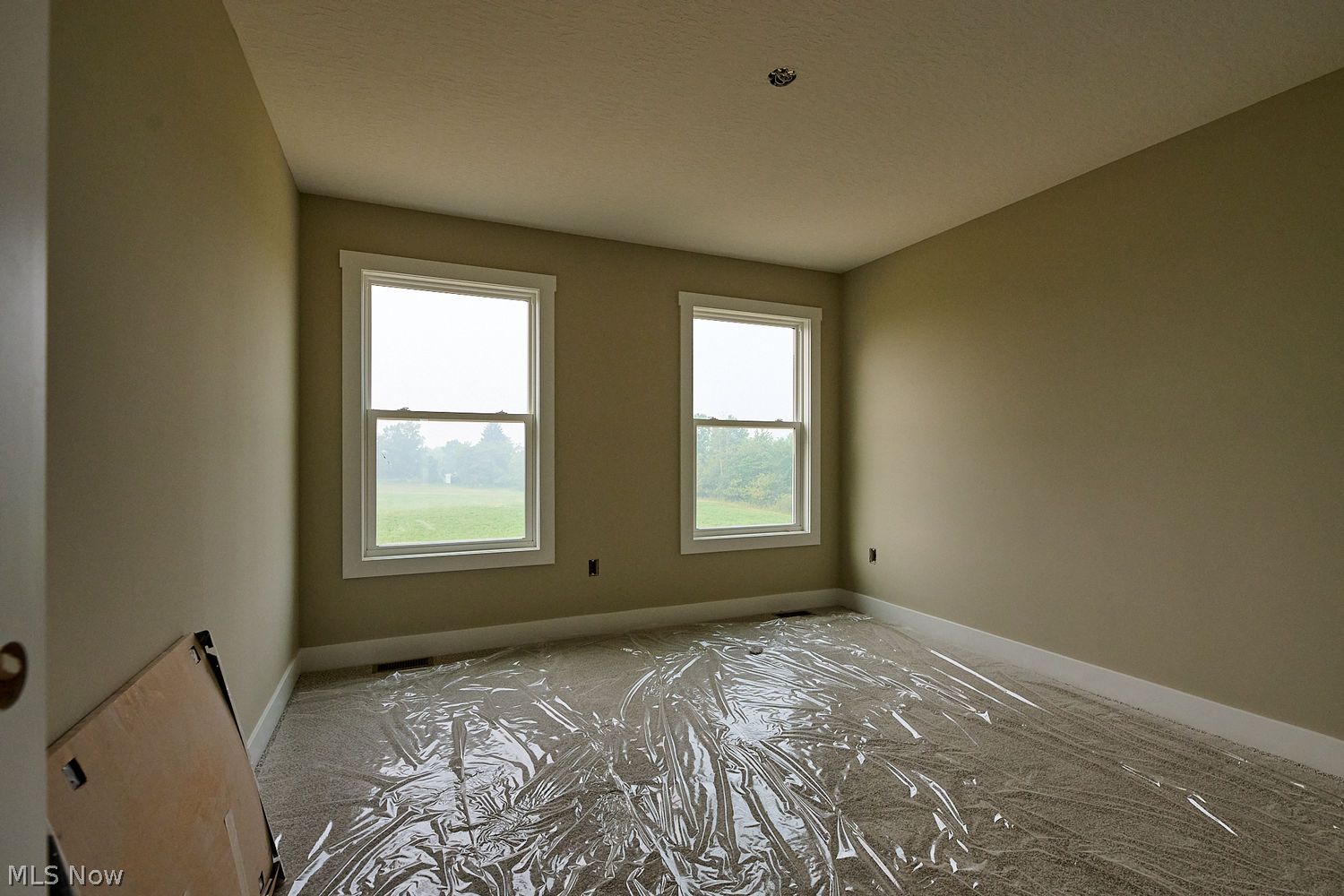 2301 Ledgestone Drive NW Uniontown OH 44685