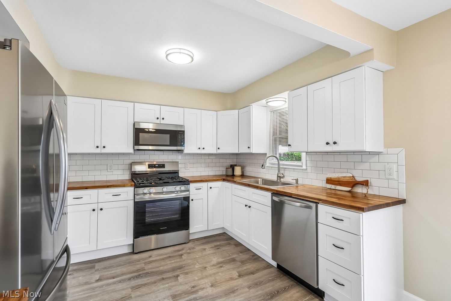 346 E 211th Street Euclid OH 44123