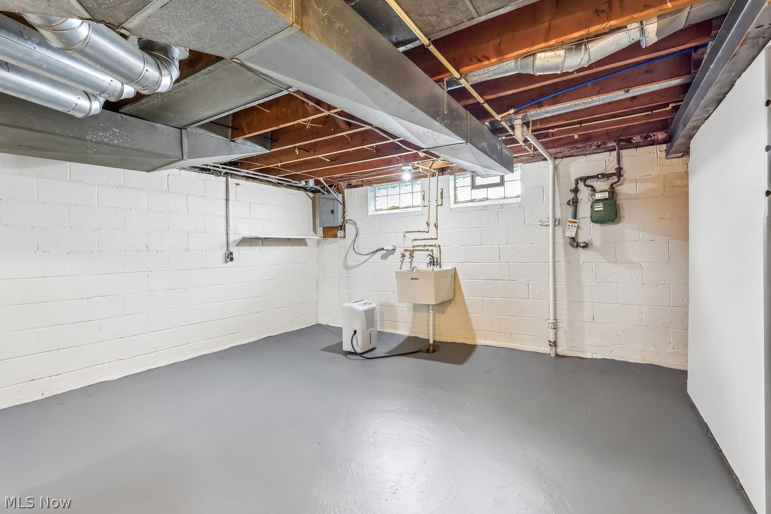 346 E 211th Street Euclid OH 44123