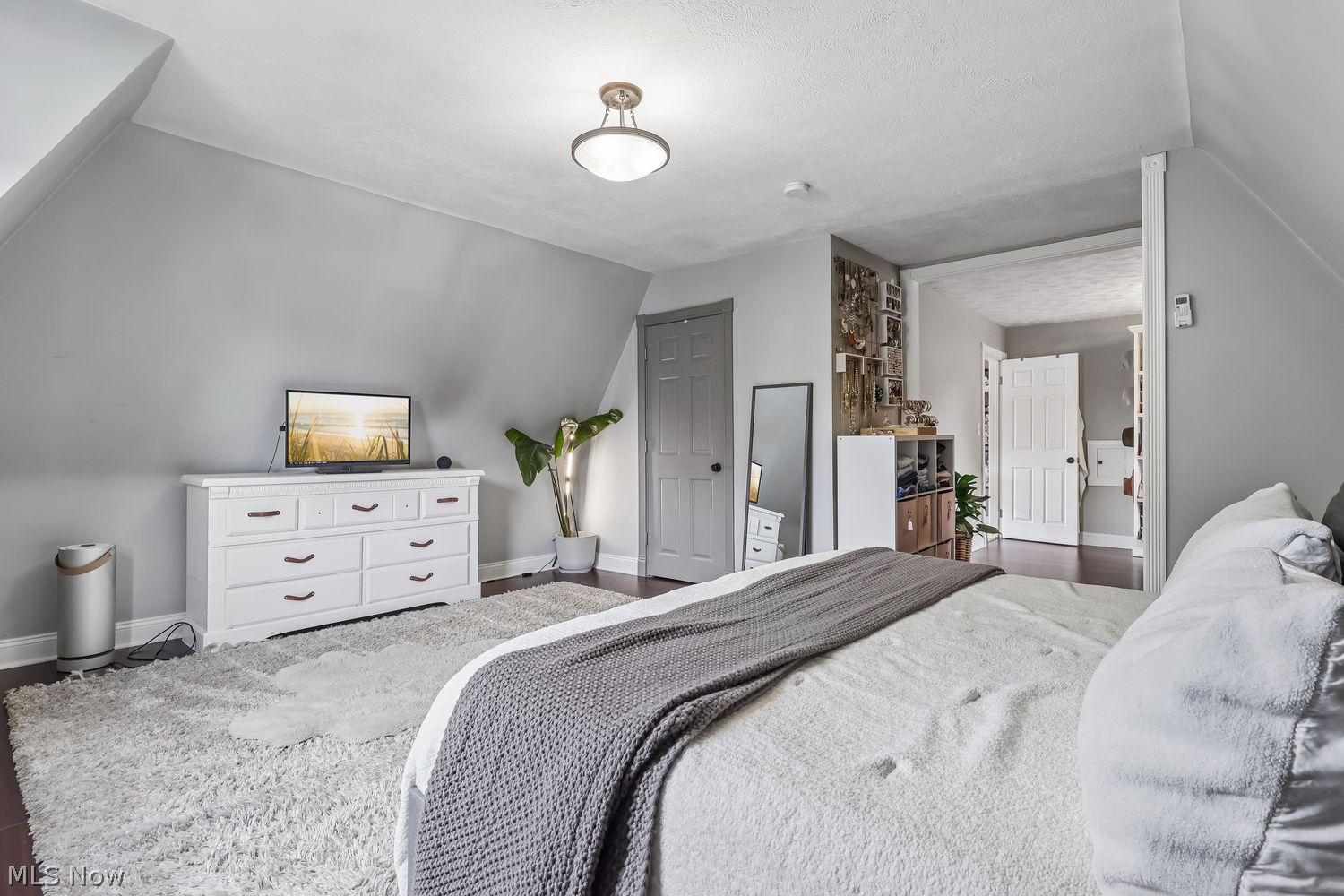 7478 Briarcliff Parkway Middleburg Heights OH 44130