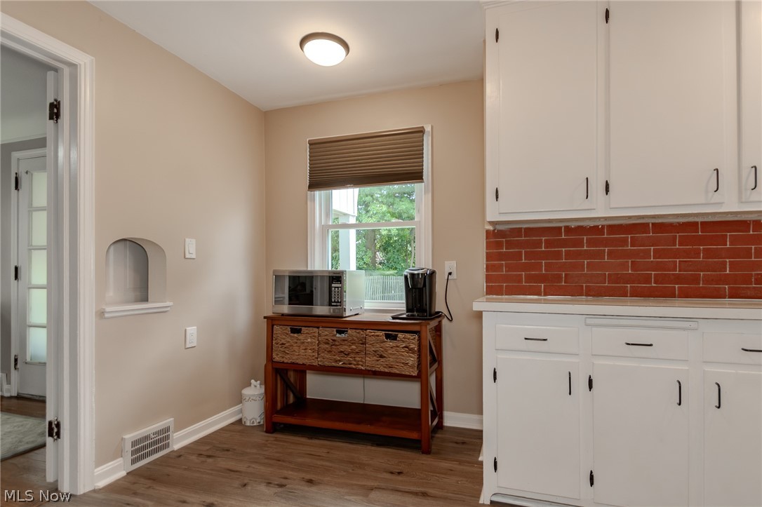 1364 Clearview Road Lyndhurst OH 44124