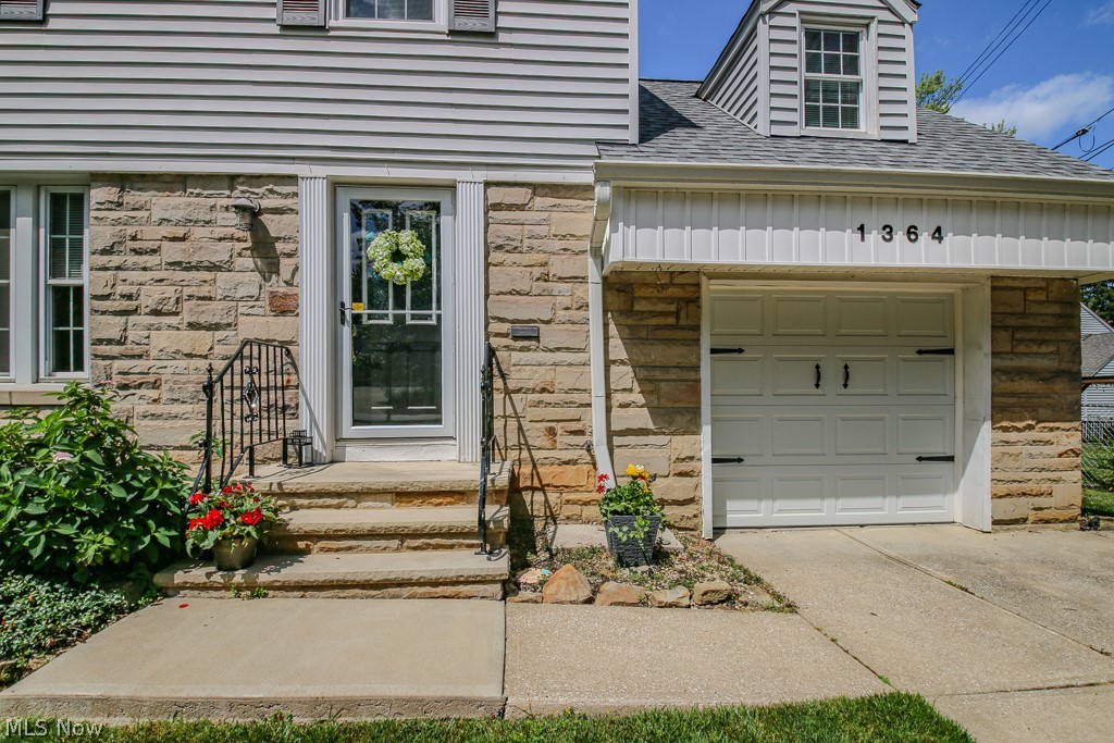 1364 Clearview Road Lyndhurst OH 44124